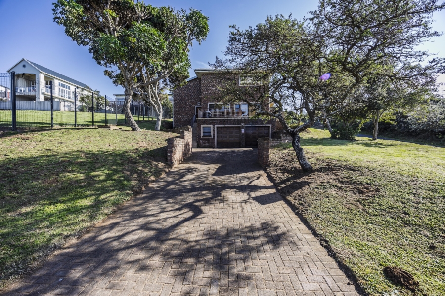 4 Bedroom Property for Sale in Cintsa East Eastern Cape